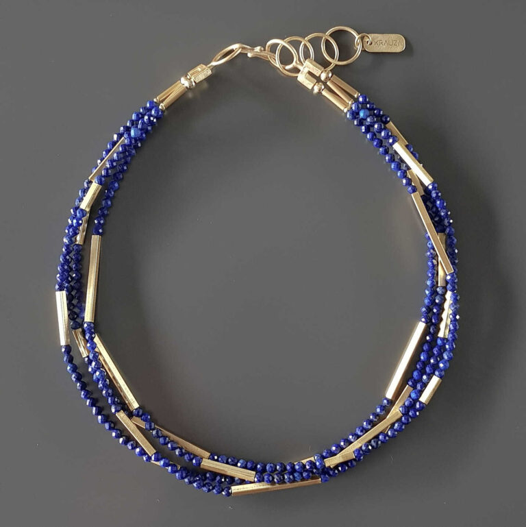 Read more about the article Lapis lazuli – właściwości “niebiańskiego kamienia”