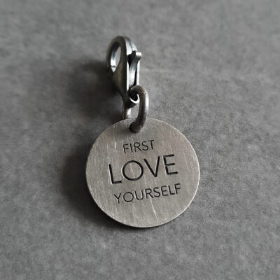 Srebrna zawieszka FIRST LOVE YOURSELF