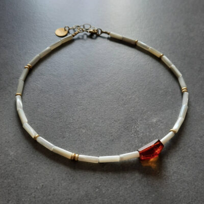 Choker z bursztynem