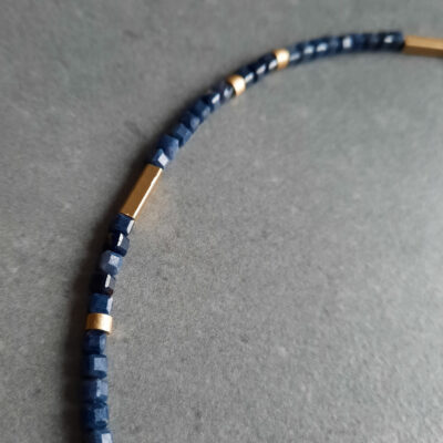 Choker z szafirem