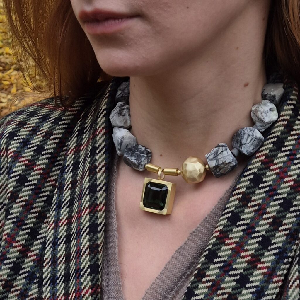 Unikat z jaspisem i kryształem