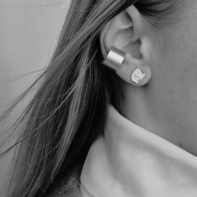 Minimalistyczne nieregularne kolczyki