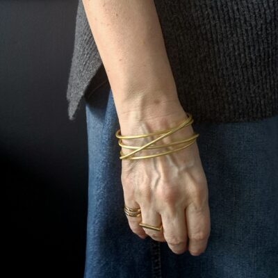 Nieregularna złota bransoletka