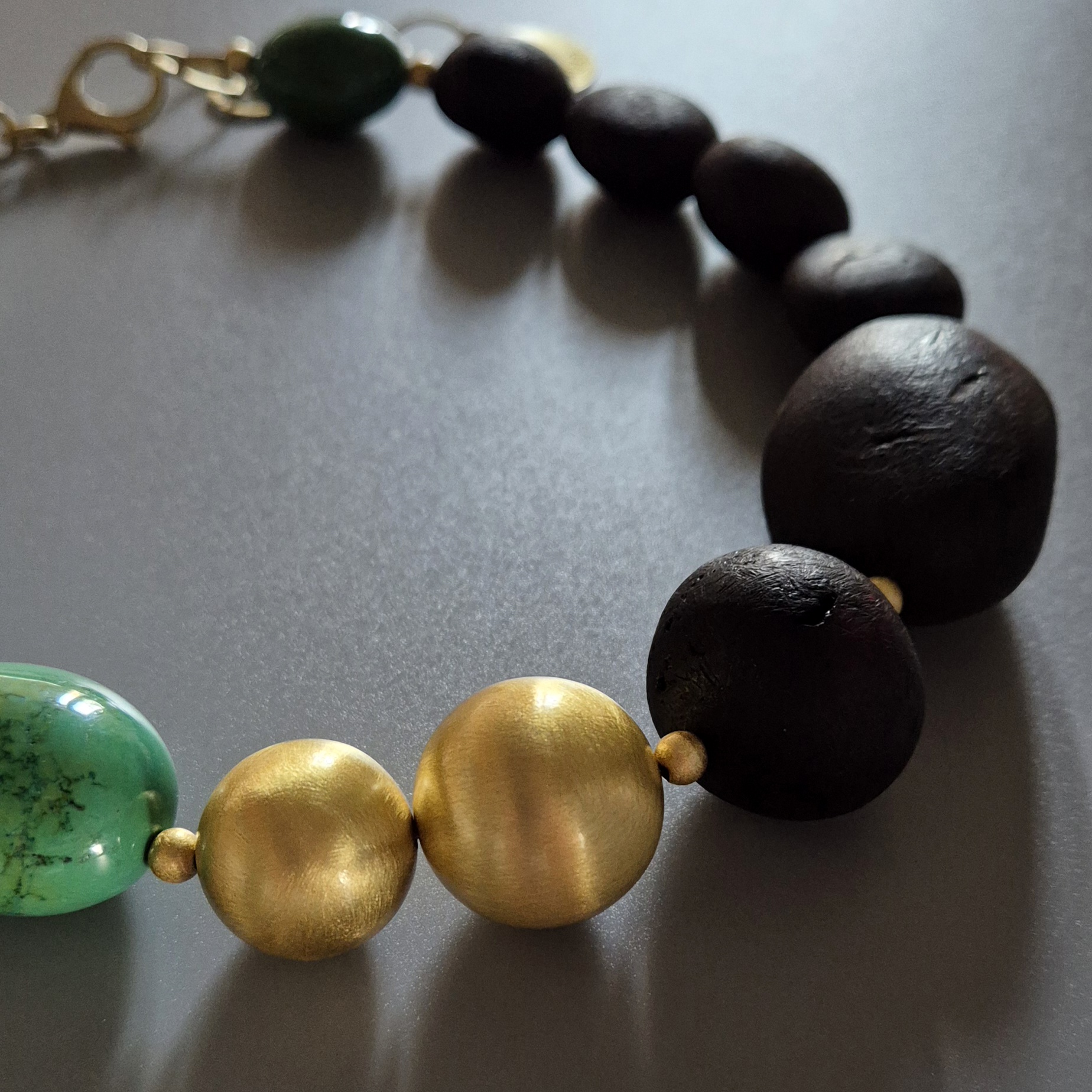 Czarny bursztyn i zielony turkus